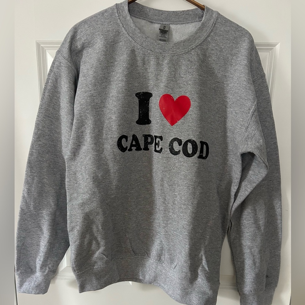 ‘I Love Cape Cod’ Sweatshirt - Unisex / Men’s Size Small.  NWOT